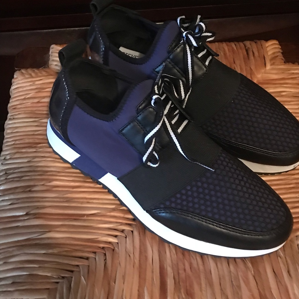 Steve Madden Sneakers - Picture 5 of 6